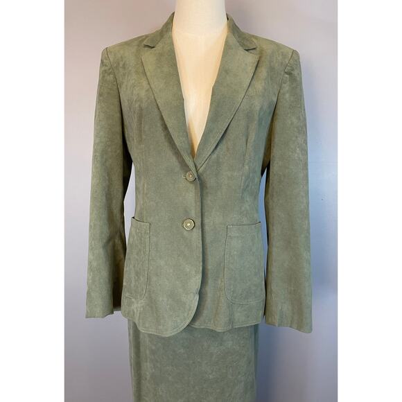 Vtg 80s Sage Green Ultra Suede 2 Pc Skirt Suit Blazer Adolph Schuman Lilli Ann - Picture 3 of 10